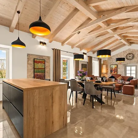 Iria Bella * Marčana