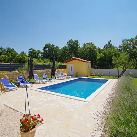 Iria Bella * Marčana