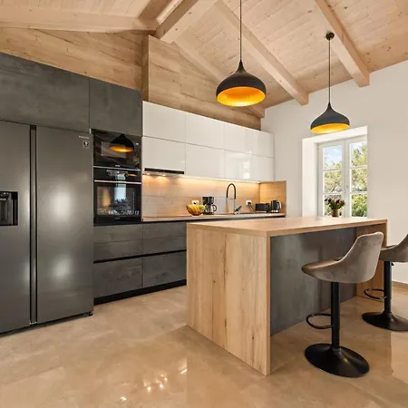 Вилла Iria Bella